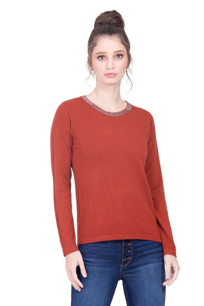 Suéter cuello redondo color shedrón en tejido de punto Lulumari